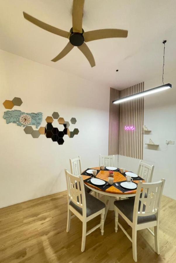 Demuji 4Br 10Pax 3Min To Ecm Kcm, Ps4 Villa Kuantan Eksteriør bilde